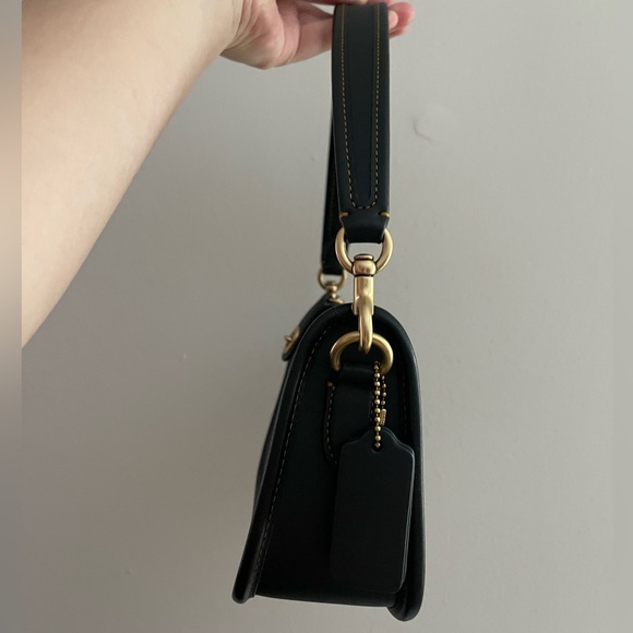 Coach Black Swinger Shoulder Bag - Picture 6 of 13